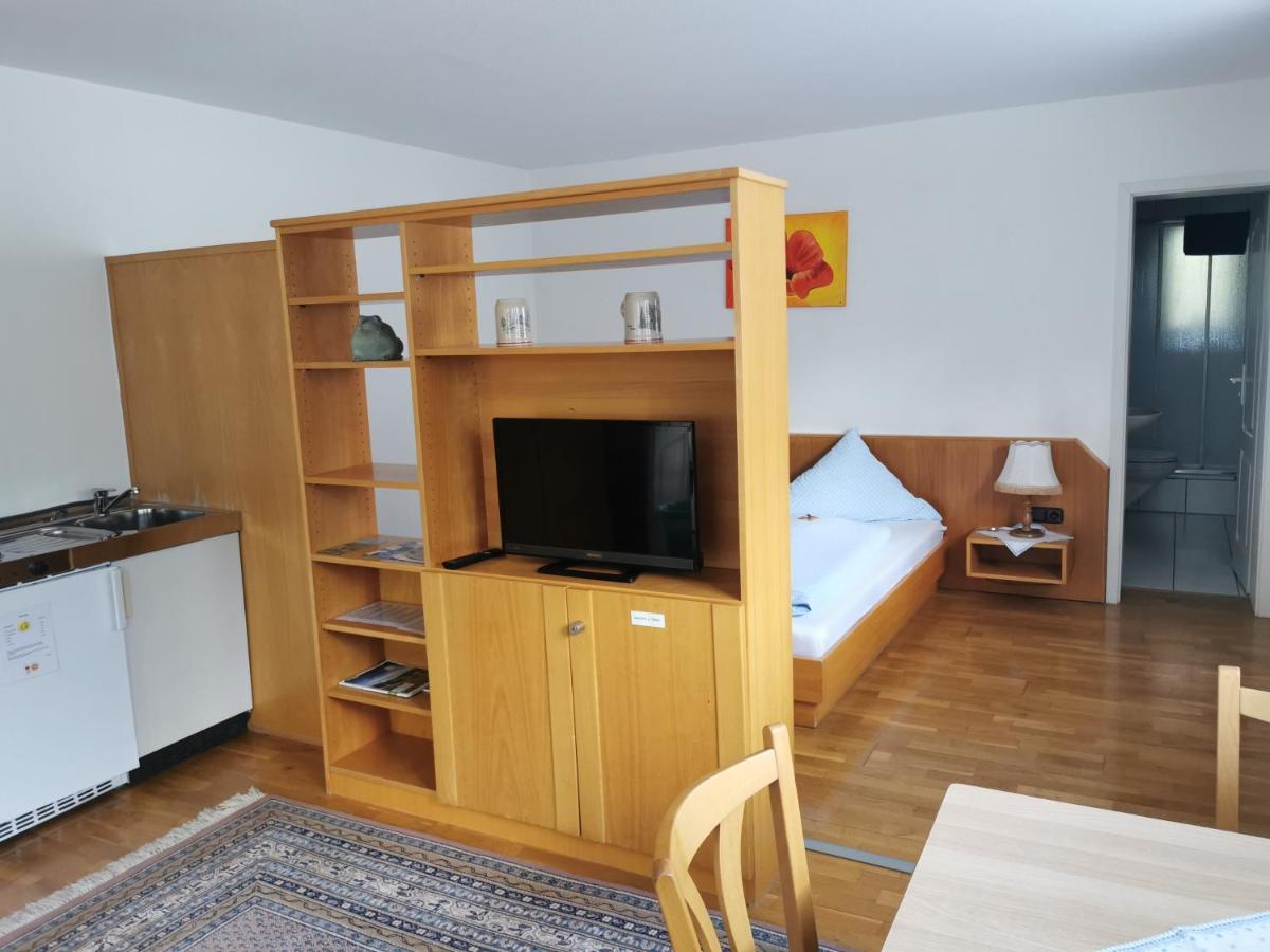 Gaestehaus Schoenwaelder بيورون المظهر الخارجي الصورة